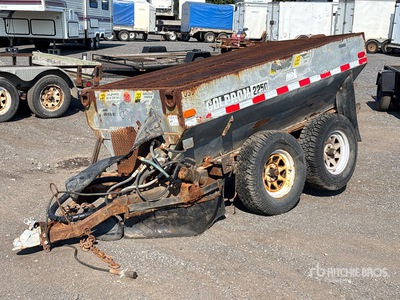 1990 Colpron 2250 Hydraulic Salt Spreader