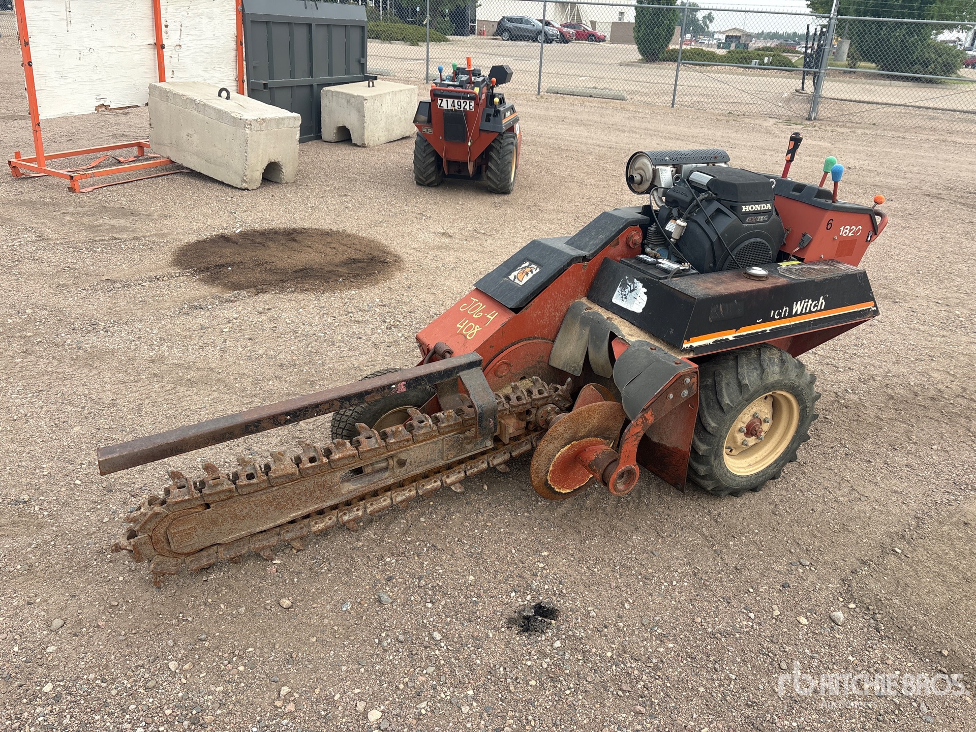 2005 Ditch Witch 1820HE Walk Behind Trencher