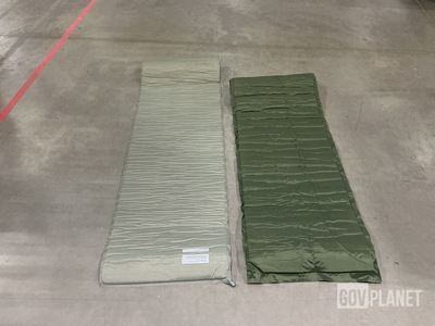 (141) Self-Inflating Sleeping Mats