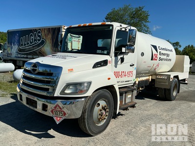2014 Hino 338 3000 gal 4x2 Camión de Reparto de Gas Propano