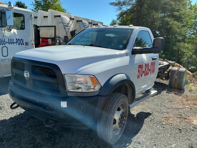 2015 Ram 5500 4x2 Cab and Chassis
