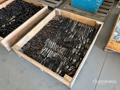 Quantity Of Mechanic Threading Tap & Ties