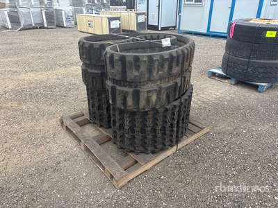 Quantity of (2) 450 x 86 x 58 Rubber Tracks