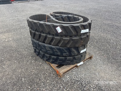 Quantity of (2) 450 x 81.5 x 76 Rubber Tracks