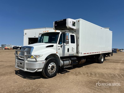 2006 International 4400 4x2 Extended Cab Kühlfahrzeuge