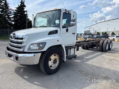 2017 Hino 358 4x2 Fahrgestell