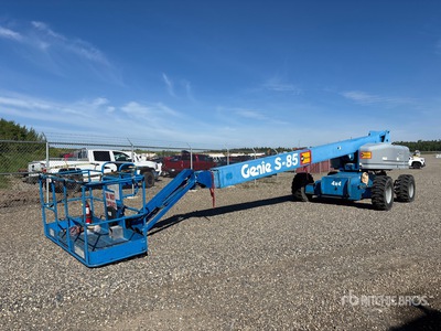 2002 Genie S-85 4WD Dual Fuel Telescopische hoogwerker