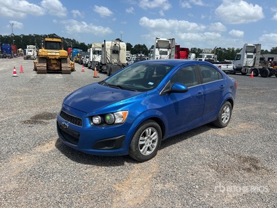 2016 Chevrolet SONIC Automovil