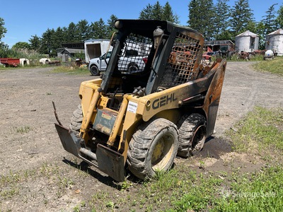 Gehl 4240E Minicargadora