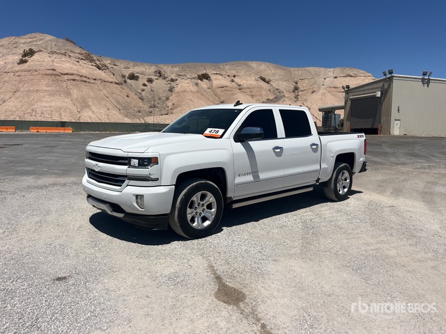 2018 Chevrolet Silverado 1500 Z71 4x4 Crew Cab Pickup