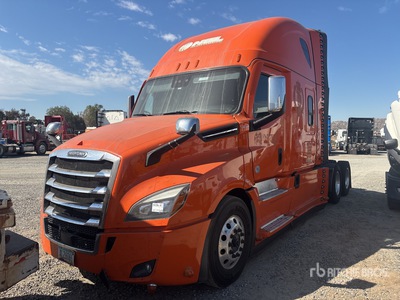 2023 Freightliner Cascadia 126 6x4 3- Achs Sattelzugmaschine mit Schlafkabine