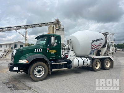 2012 Mack GU813 6x4 Beton-Fahrmischer