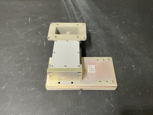 Raytheon G624203-1 Antenna Pedestal