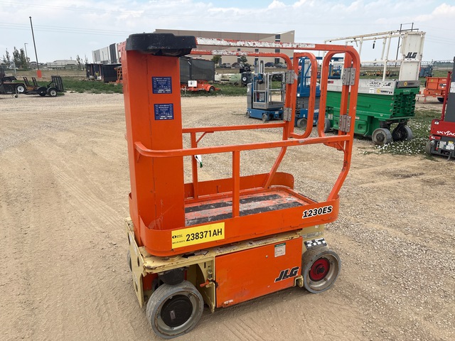 2019 JLG 1230ES Vertical Mast Lift 2019 JLG 1230ES Vertical Mast Lift