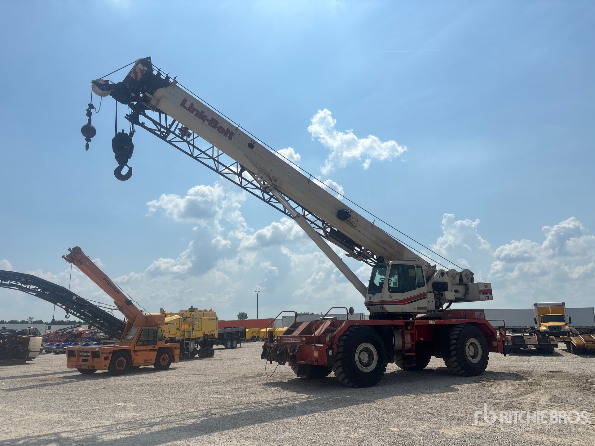2007 Link-Belt RTC-8065 65 ton 4x4x4 Rough Terrain Crane