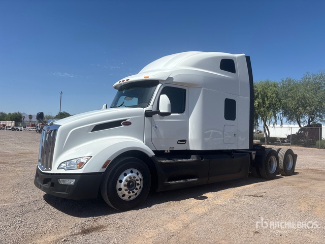 2023 Peterbilt 579 6x4 T/A Sleeper Truck Tractor