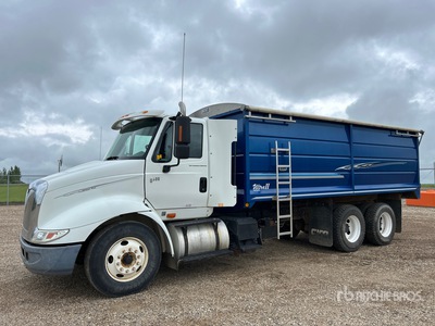 2005 International 8600 6x4 Graan vrachtwagen