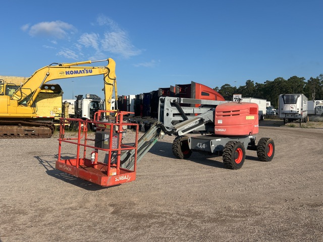 2016 Skyjack SJ46AJ 4WD Diesel Articulating Boom Lift