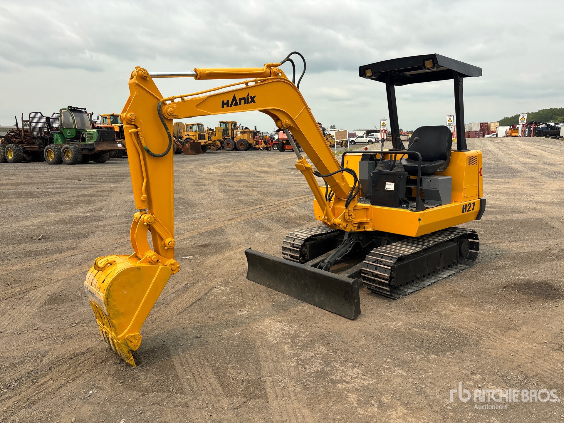 1992 Hanix H27 Mini Excavator