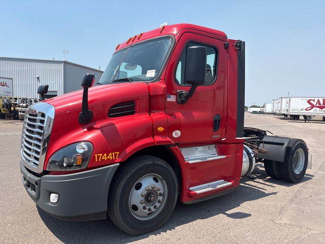 2017 Freightliner Cascadia S/A Day Cab Truck Tractor