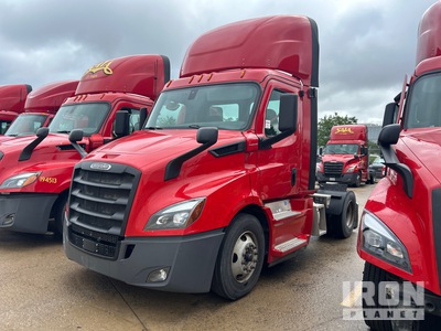 2019 Freightliner Cascadia 116 4x2 S/A Day Cab Truck Tractor (Inoperable)
