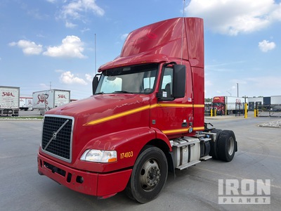 2017 Volvo VNM42T S/A Day Cab Truck Tractor