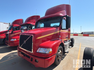 2017 Volvo VNM42T S/A Day Cab Truck Tractor