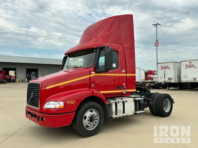 2017 Volvo VNM42T S/A Day Cab Truck Tractor