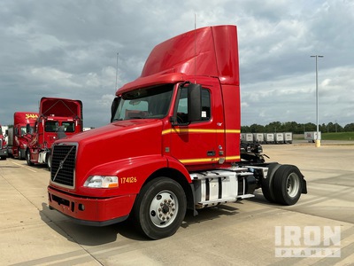 2017 Volvo VNM42T S/A Day Cab Truck Tractor