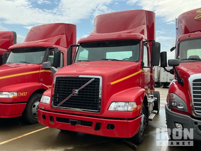 2017 Volvo VNM42T S/A Day Cab Truck Tractor