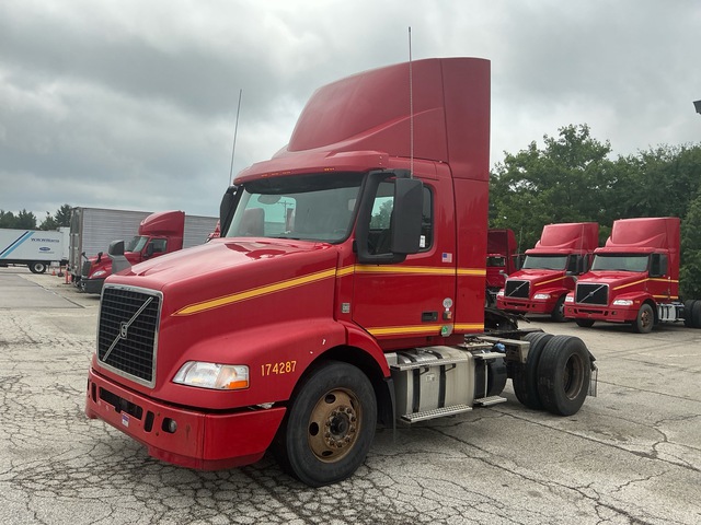 2017 Volvo VNM42T S/A Day Cab Truck Tractor