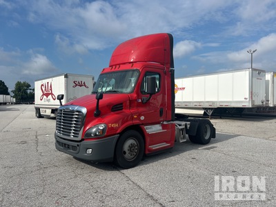 2017 Freightliner Cascadia 113 4x2 S/A Day Cab Truck Tractor