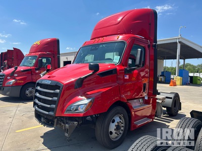 2021 Freightliner Cascadia 116 4x2 S/A Day Cab Truck Tractor (Inoperable)