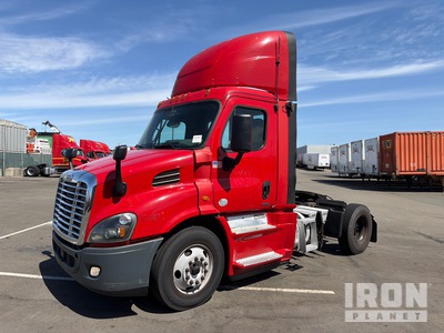 2017 Freightliner Cascadia S/A Day Cab Truck Tractor