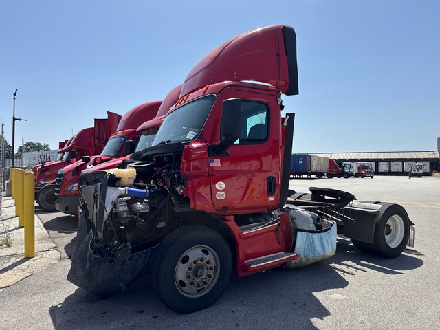 2025 Freightliner Cascadia S/A Day Cab Truck Tractor