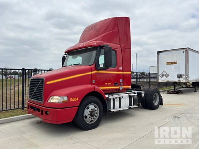 2017 Volvo VNM42T S/A Day Cab Truck Tractor