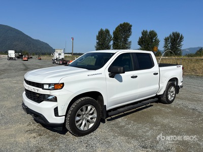 2019 Chevrolet Silverado 1500 Custom 4x4 Crew Cab Pickup