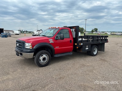 2006 Ford F-450 XL 4x2 Flatbed Truck