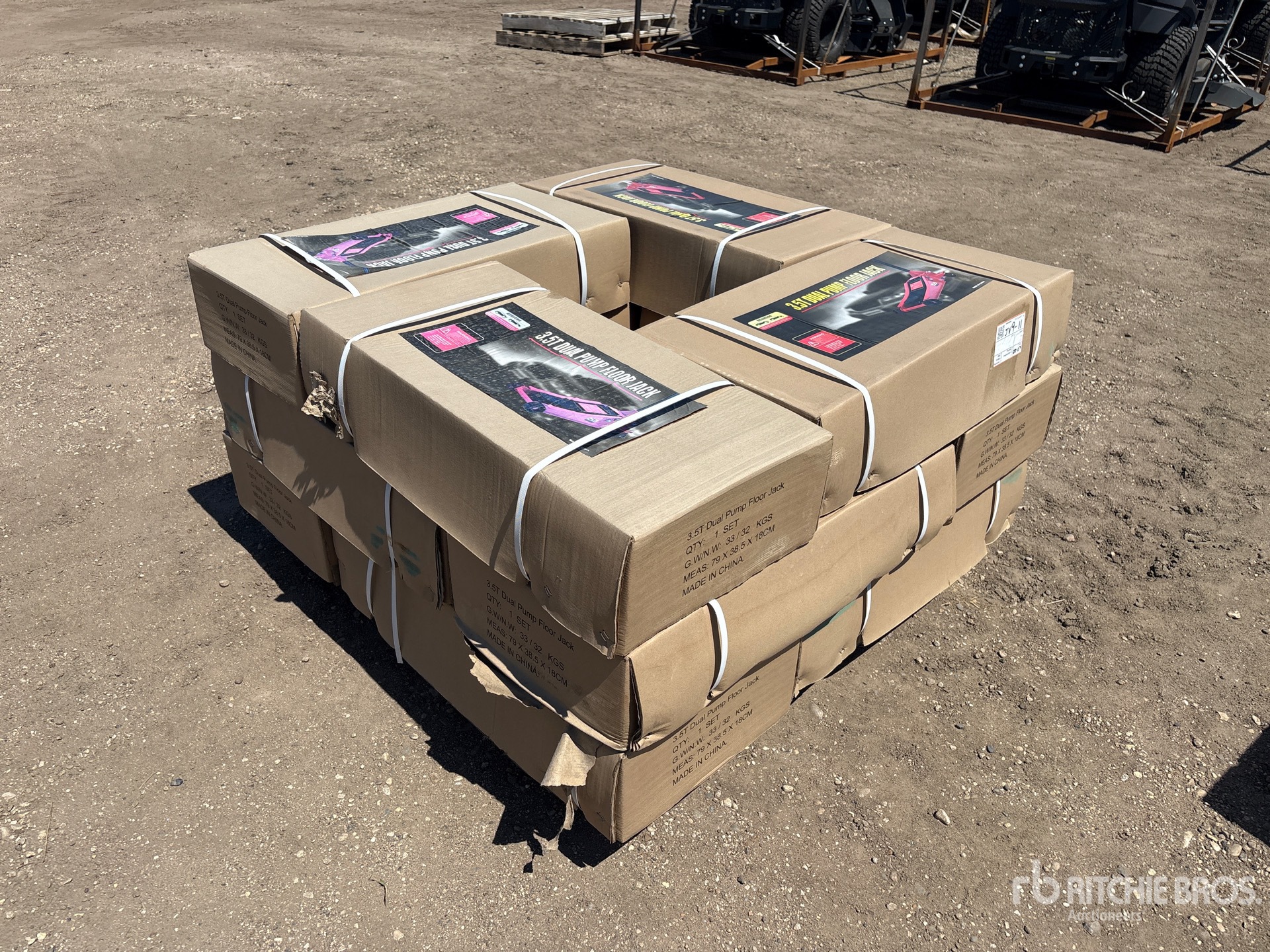 Quantity of (12) 2026 BYT FLOJK035 3.5 t Floor Jack (Unused)