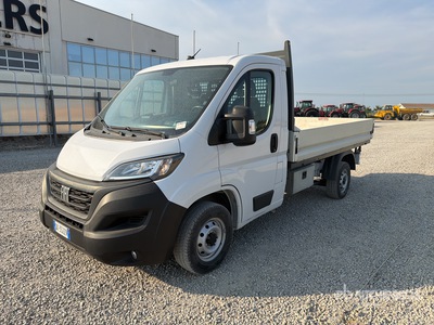 Fiat ducato 35 2.2 MJT 140CV Flatbed Truck