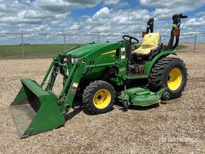 2012 John Deere 2520 4WD Tractor Agrícola