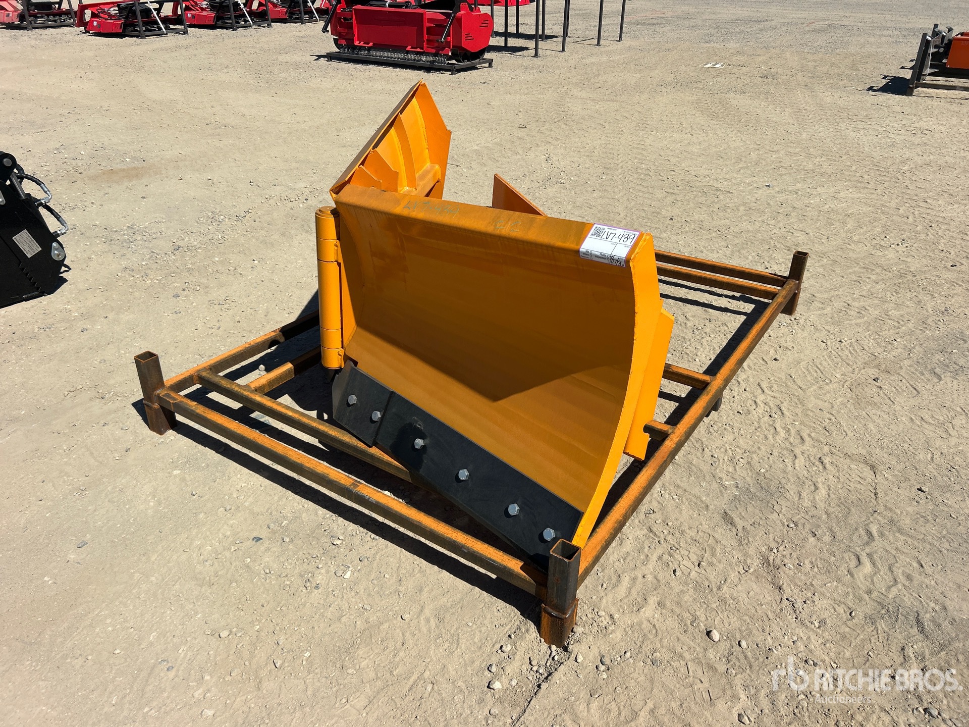 2026 GIYI GY-VSB74 74 in Skid Steer Snow Blade (Unused)