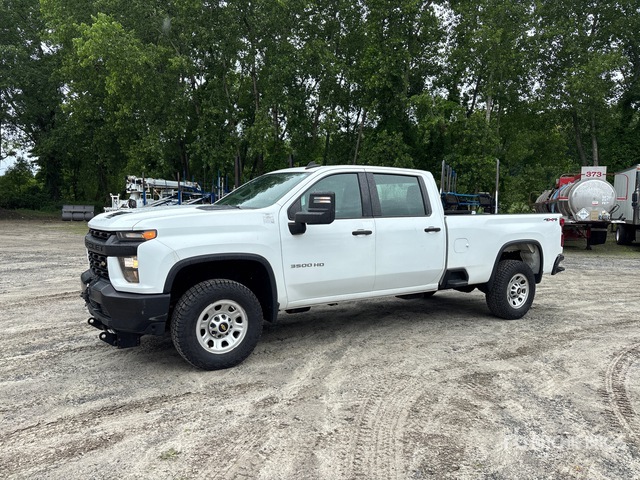2020 Chevrolet 3500 4x4 Crew Cab Pickup