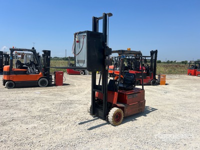 1989 Linde E15 Electric Forklift