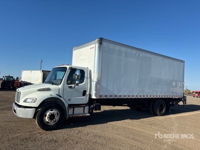 2018 Freightliner M2 106 4x2 شاحنة فان