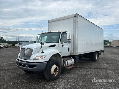 2019 International 4300 Kastenwägen