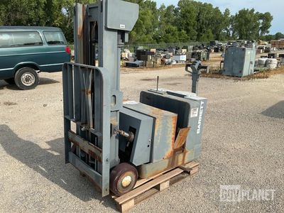 Barrett WC-30-TH Electric Forklift