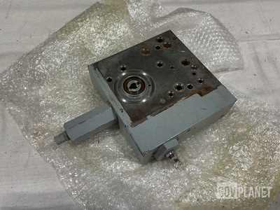 Parker-Hannifin M17-44641 Hydraulic Manifold Assembly