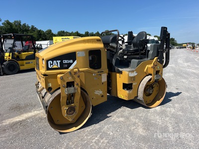 2015 Cat Cb34bxw Compacteur  double bille
