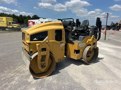 2017 Cat CB36B Rullo vibrante tandem